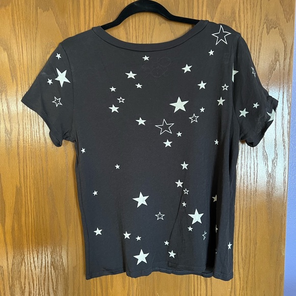 Chaser Star V-Neck Tee - Color Black and White Size Small - Picture 5 of 8